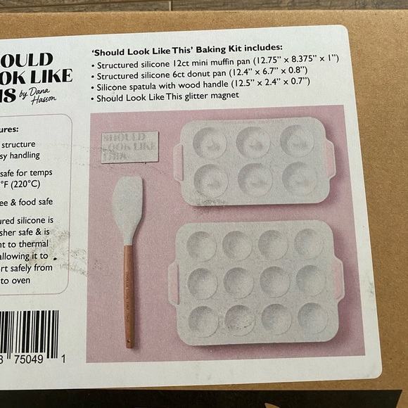 Dana Hasson Should Look Like This Baking Kit NEW - Picture 3 of 3